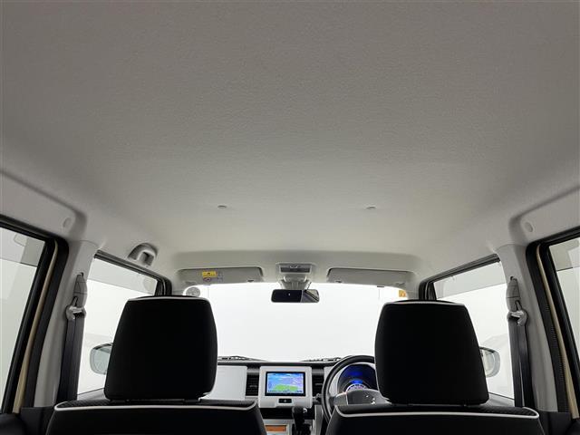 【天井】『天井』の画像になります。写真の内容に関してご不明点、ご質問等がございましたらお気軽にガリバー店舗までお問い合わせください。