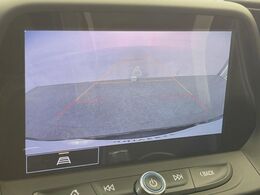 ●バックカメラ：便利な【バックカメラ】で安全確認もできます。駐車が苦手な方にもオススメな便利機能です。