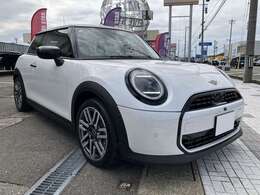 店頭にて展示中ですので、是非、ご来店・お問い合わせ下さい。お待ちしております。