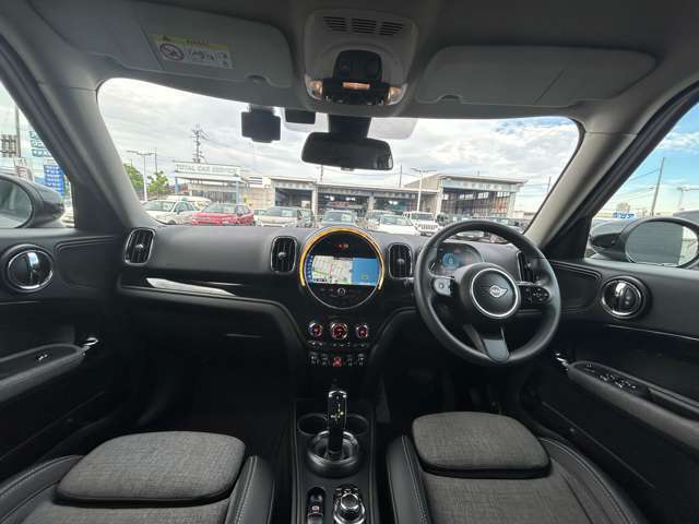 LIBERALA滋賀の物件をご覧いただきまして誠にありがとうございます。心ゆくまでおクルマ選びをお楽しみください。