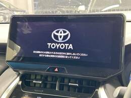 【メーカー純正ナビ】インテリアに溶け込むスタイリッシュな「専用設計」メーカーナビを装備♪視認性や操作性など基本性能にも優れ、より上質なカーライフをお楽しみいただけます。