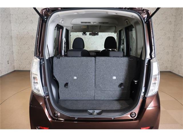 背が高いから大きな荷物も入っちゃう♪シートもアレンジ多彩！！