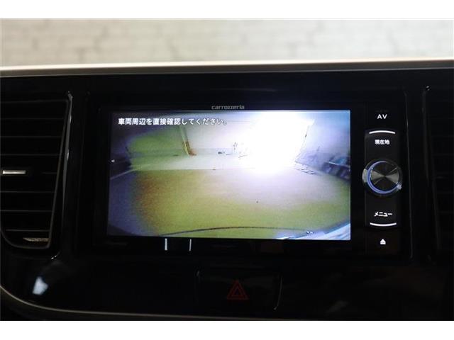 駐車が苦手な方も、そうでない方も、大変に便利なバックモニターを搭載しております！