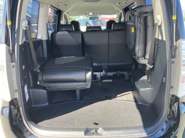 【シートアレンジ！】いろんな場面によってシートアレンジが可能です！！大きな荷物を載せる時は前に倒せば十分に載せれます。