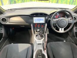 グループ総在庫数約30，000台！！全国の系列店からメーカー・車種問わずご紹介出来るので、あなたにピッタリのお車が見つかるはずです♪まずはお問い合わせ下さい☆