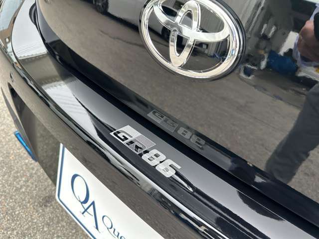 遠方からのお問合せも大歓迎です。ビデオ通話用いた商談で、車両状態をご確認頂けますので、安心してご購入頂けます。