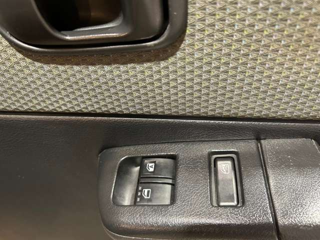 オリジナルベットキットとオリジナルヴィンテージシートカバーで車内の雰囲気もアップ☆クッション性も良く快適に過ごせます♪内外装共にカスタムすれば、お出かけがさらに楽しくなるはず☆