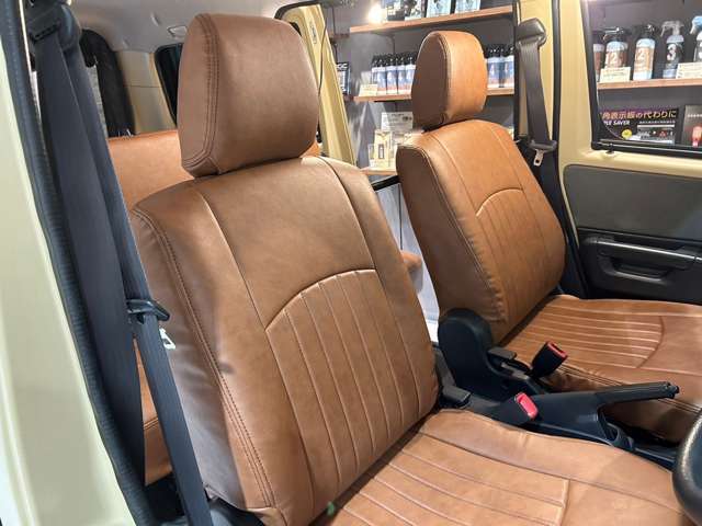 オリジナルベットキットとオリジナルヴィンテージシートカバーで車内の雰囲気もアップ☆クッション性も良く快適に過ごせます♪内外装共にカスタムすれば、お出かけがさらに楽しくなるはず☆