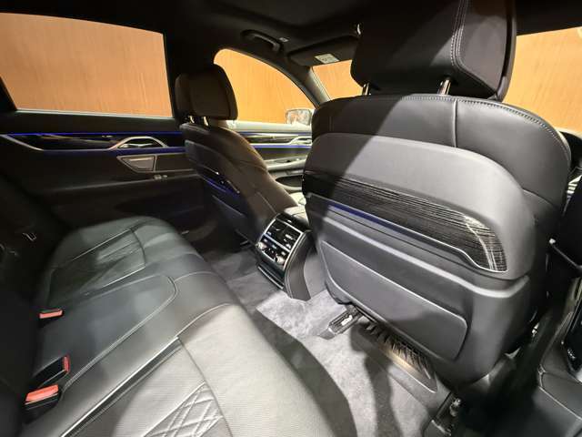 全国納車可能です。納車方法及び費用につきましては、お気軽にコーディネーターまでご相談ください。遠方のご納車の際も我々がしっかりサポートさせて頂きます。お気軽にスタッフまでご相談下さい。