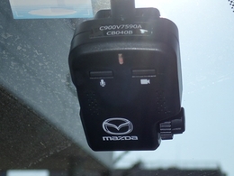 事故の時、証拠画像をドライブレコーダーで記録できます。