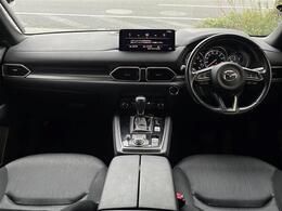 店舗にて現車の確認もいただけますので、お電話で在庫のご確認の上是非ご来店くださいませ。