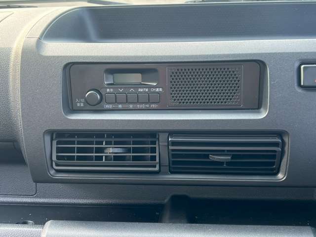 【安心整備実績】運営会社TCSは年間整備実績3,500台！！国家整備士5名☆認証工場・指定工場も完備しておりますので整備も充実しております。お車で気になることがあればしっかり対応いたします！