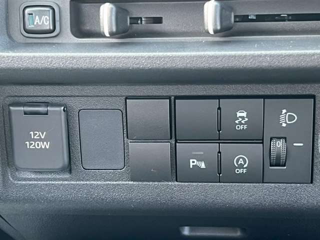 【支払総額】「各種代行費用」「各種税金」「登録届け出費用」「車庫証明費用」「リサイクル預託金」のすべてを含んでおります！店頭にてお引き取りの場合はこれ以上いただきません！