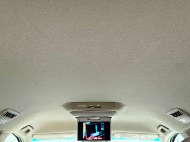 【天井】大変きれいな天張りです。除菌殺菌済み。
