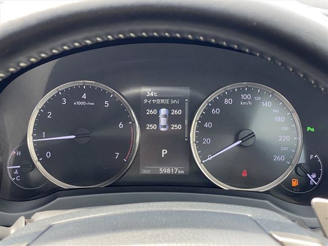 こちらのお車にはメーカーナビ地デジ・Bカメラ・CD・DVD・ブルーレイ・ブルートゥース・本革・エアシート・レーダーC・LDA・BSM・Cセンサー・ETC・USB・17AW・LEDライトが装備！