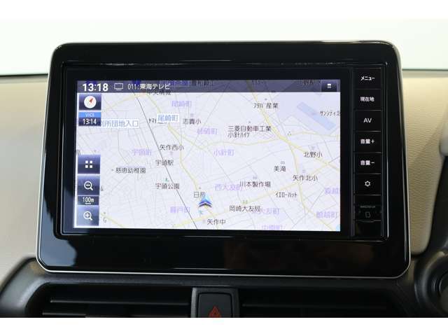 純正ナビゲーションです☆ワイドで明るい液晶画面、簡単な操作方法、多機能ナビゲーション。知らない街でも安心です。