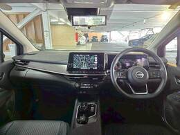 アイポイントが高く見晴らしの良い運転席です！