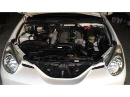 人気の2.5Lターボエンジン1JZ-GTEのエンジンルームを清掃で新車時に近づけました
