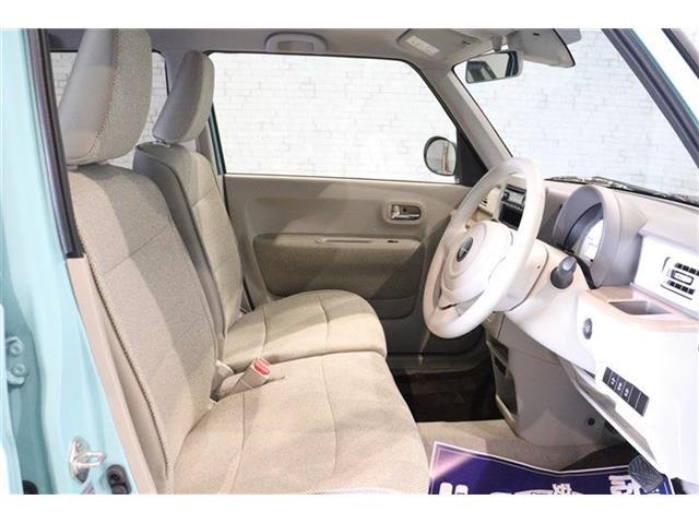 良好な視界とスムーズな乗り降りを実現した運転席。運転席はアイポイントを高くし視界良好です。
