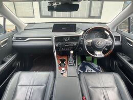 グループ総在庫数約30，000台！！全国の系列店からメーカー・車種問わずご紹介出来るので、あなたにピッタリのお車が見つかるはずです♪まずはお問い合わせ下さい☆