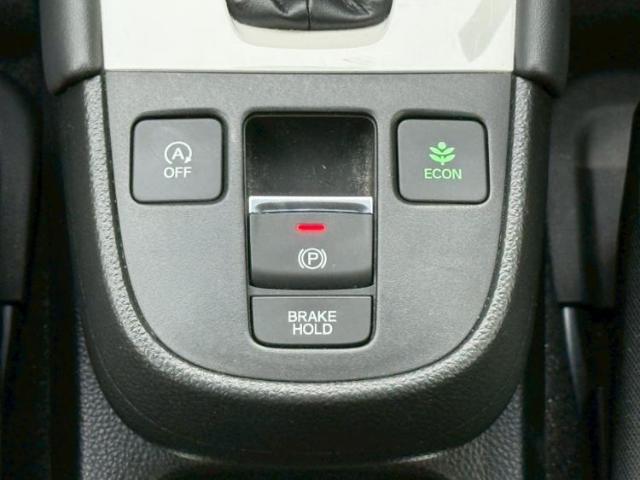 国産車から輸入車まで多様なお客様のニーズのお応えできるように、全国規模で豊富な在庫展開！車のことならWECARSへ！