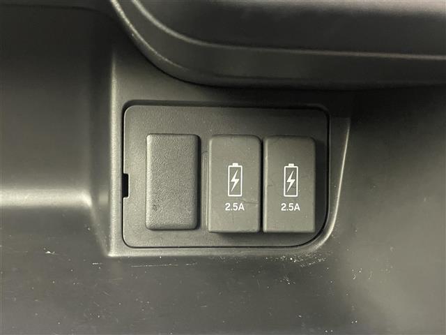 【運転席操作部】快適なドライブを楽しむための機能が装備されています！運転席から触れるので、使いやすいです！除菌プランいれていただくと、さらに清潔で安心していただけます！