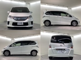 衝突安全ボディ採用。外部から強い衝突を受けたときも室内空間がつぶれることなく確保できるような設計になっています。万が一の時も歩行者のダメージを軽減するボンネットを採用しているので、安心・安全です。