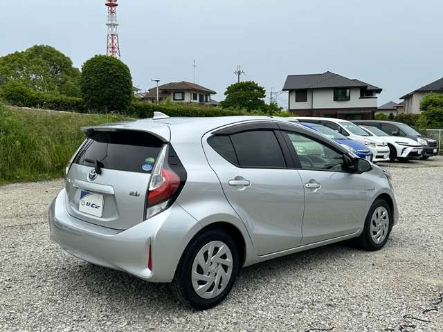 ボディカラーはお手入れしやすい「シルバーメタリック」です。