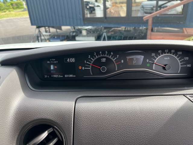 オプションパーツは多数取り揃えておりますので、気軽にお問合せください。ETC車載器やドライブレコーダーの取り付けなどご対応させていただきます。