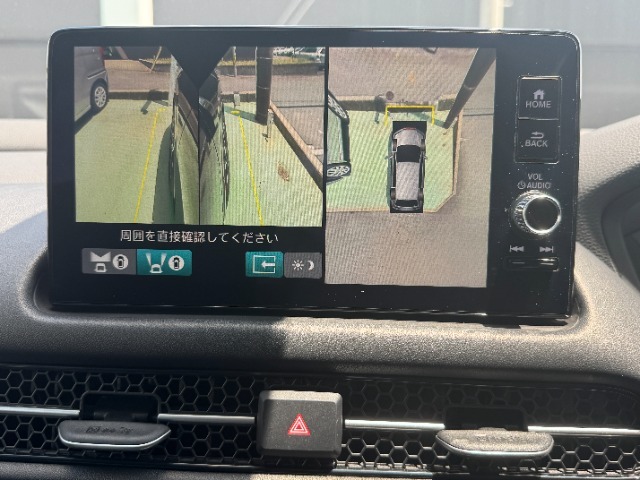 マルチビューカメラ搭載でまるで空から自分の車を見たように車庫入れできます！便利です☆