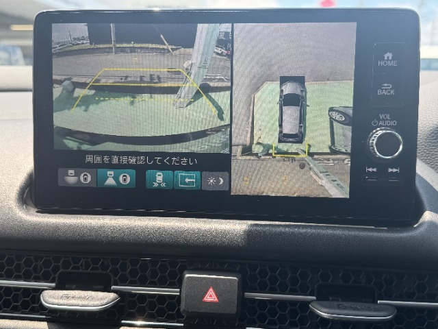 マルチビューカメラ搭載でまるで空から自分の車を見たように車庫入れできます！便利です☆