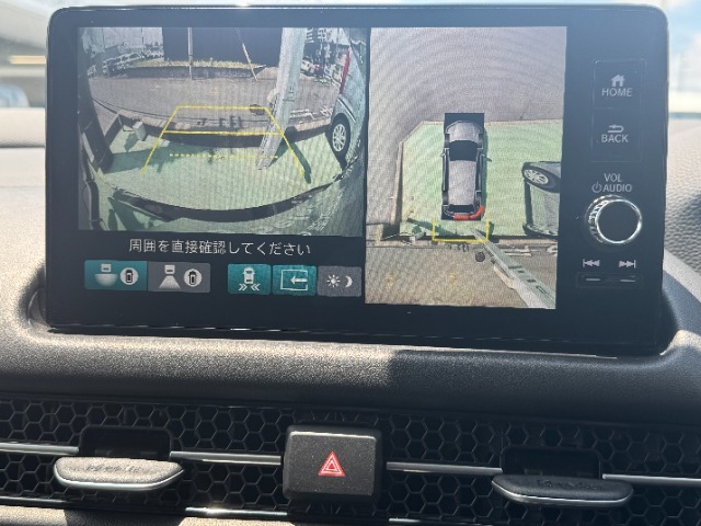 マルチビューカメラ搭載でまるで空から自分の車を見たように車庫入れできます！便利です☆