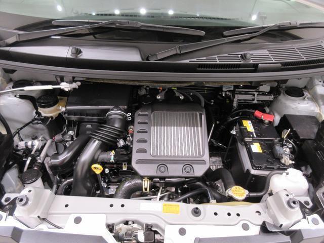 ダイハツのお店では、ダイハツ車を知り尽くしたプロフェッショナルが、専用の診断機器を使って各システムを点検しております。