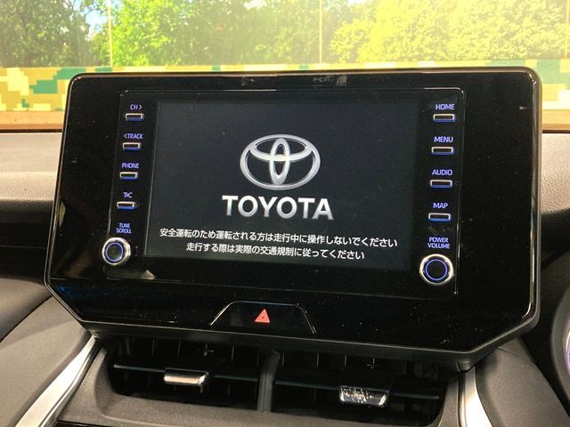 【8インチ　ディスプレイオーディオ】大画面のディスプレイはAppleCarPlayやAndroidAutoが利用可能。大きな画面でスマホナビアプリ等が利用いただけます♪