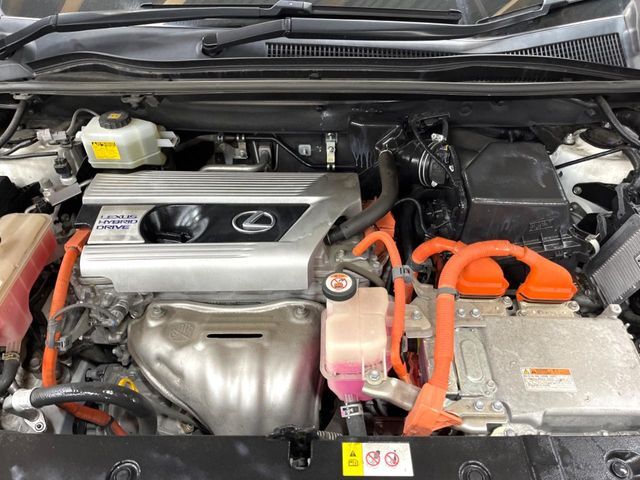 親切・丁寧な専門メカニックスタッフが応対！・車検・点検整備・事故等の修理などアフターサービスも安心。お車のカスタマイズもネクステージのサービススタッフまでご相談ください！