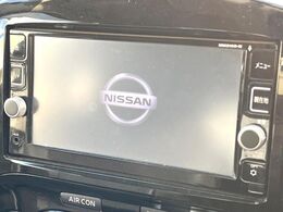 【純正ナビ】人気の純正ナビを装備。オーディオ機能も充実しており、Bluetooth接続すればお持ちのスマホやMP3プレイヤーの音楽を再生可能！毎日の運転がさらに楽しくなります！！