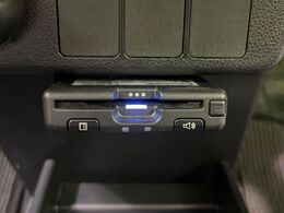 【ETC】高速道路の料金所をストレスなく通過！話題のスポットやサービスエリアに多い「スマートIC」利用時は必須のアイテムです。当店でセットアップを実施、ご納車当日からすぐにご利用いただけます！