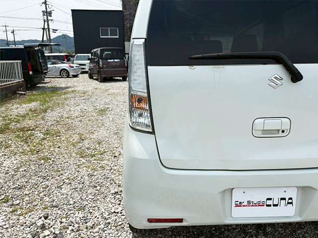 当店は、車が必要なのに様々な理由からオートローンの審査に通らず、購入できない方を応援しています。お気軽に仮審査をお申し込みください。