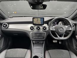 LIBERALAは、輸入車選びの新たなスタイルを提案するインポート・セレクト・ブランドです。オーナー様となる方がクルマから直接感じる感性を第一にした、最良の一台との出会いをコーディネートいたします。