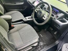 「この車の写真をもっと見たい」「状態が気になる」「この装備はついている？」どんな小さな疑問でもお気軽にお問い合わせください！