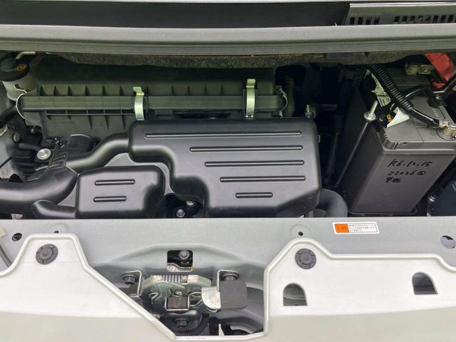 親切・丁寧な専門メカニックスタッフが応対！・車検・点検整備・事故等の修理などアフターサービスも安心。お車のカスタマイズもネクステージのサービススタッフまでご相談ください！