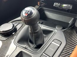 【フロア6速MT】走りの6速MT！！スポーティーな走行をお楽しみいただけます♪