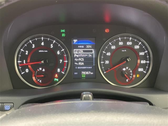 【メーターまわり】ドライバーから見やすい位置にあって安全運転に寄与します。メーターも見やすくてシンプルなデザインになっております！！！