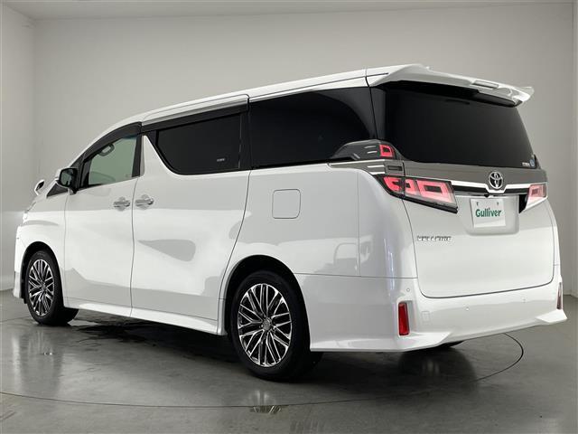 【リア外装】現車の確認はお電話でも承っております。検索ワード【ミニバン/SUV/軽自動車/衝突防止/7人/8人/アラウンドビューモニター/自動（衝突被害軽減）ブレーキ/カーセンサー】関連車両も続々入庫