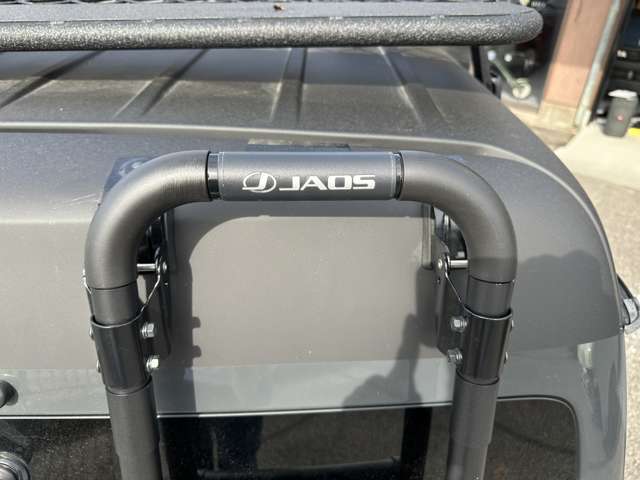 JAOS製のリアゲートラダーです！