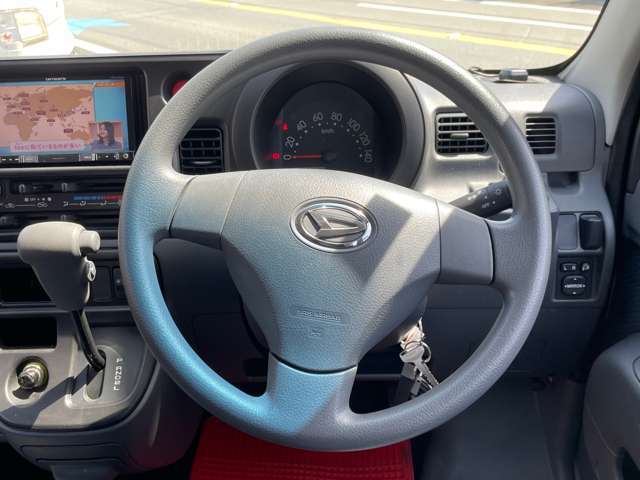 お問合せは専用フリーダイヤル【0078-6002-979670】までお気軽にどうぞ！金額や車の状態などなんでもお気軽にお問合せ下さい。お待ちしております。