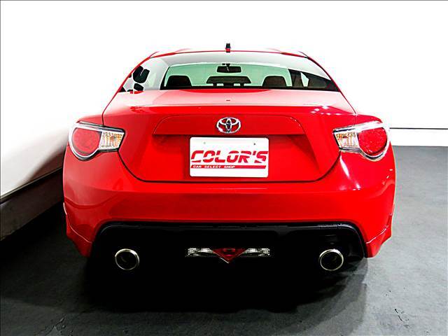 COLOR’Sはお客様のカーライフをサポートする総合プロCARショップです！車の販売に限らず、車検やアフター・メンテナンス・ドレスアップから車の買取りに至るまでお車の事なら何でもご相談下さい。