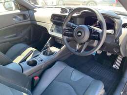 ご来店前にお問合せフォームから「来店予約」をお願い致します。予約ナシの当日のご来店については恐れ入りますがお電話で在庫確認をお願い致します。展示場とは別のバックヤードに保管している場合がある為です。