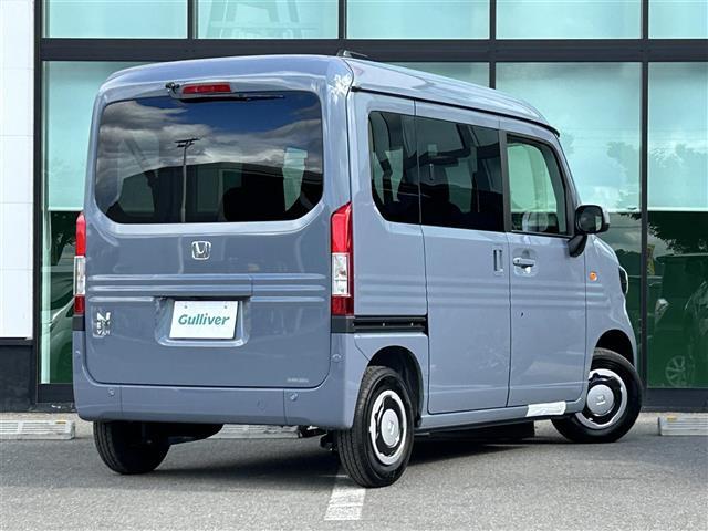 【右斜後】ガリバーの保証は、走行距離が無制限！電球や消耗品、ナビ等の社外品も保証対象。末永いカーライフに対応する充実した保証内容（保証期間によって保証内容は変わります。)