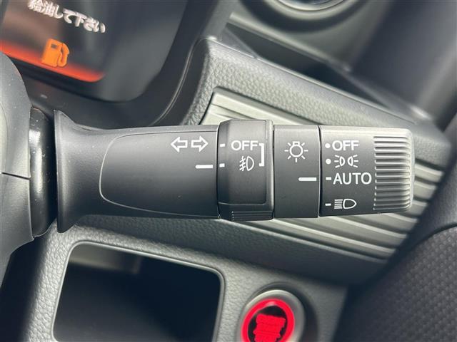 【ドリンクホルダー】長時間のドライブを快適に過ごすために、必須の車内アイテムですね。